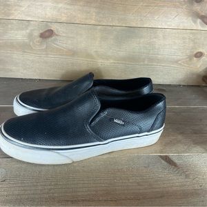 Vans classic slip on womens size 7 shoes black leather slip on skate sneakers